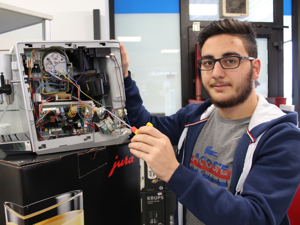 Ender Özdemir Spezialist Kaffeevollautomaten